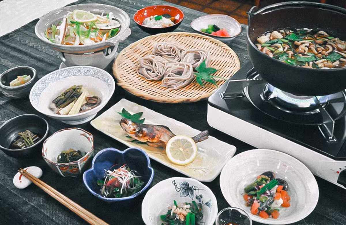 信州の恵みを生かした山菜料理